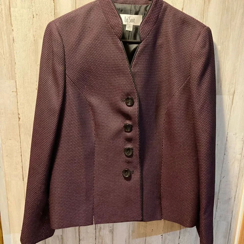 Blazer by Le suit Size 10